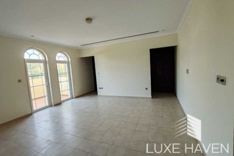 4 غرف نوم فيلا في Legacy, الإمارات العربية المتحدة رقم 14413 14