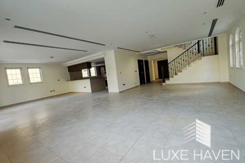 4 غرف نوم فيلا في Legacy, الإمارات العربية المتحدة رقم 14413 7