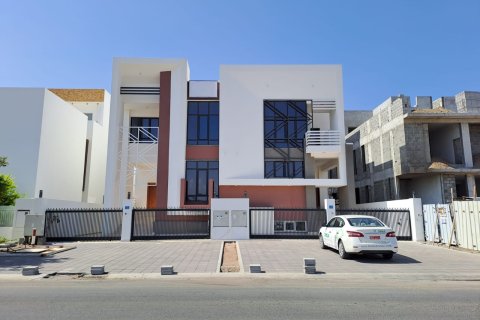 Villa de 6 dormitorios en Muscat, Oman No. 54359
