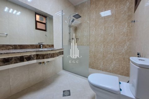 Villa de 5 chambres à Khalifa City, UAE No. 22619 29