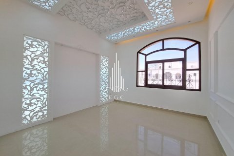 Villa de 5 chambres à Khalifa City, UAE No. 22619 5
