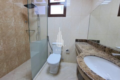 Villa de 5 chambres à Khalifa City, UAE No. 22619 28