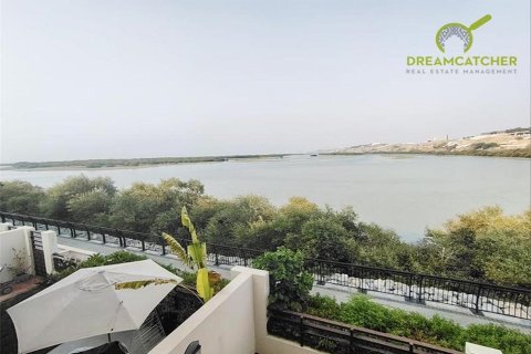 3 غرف نوم فيلا في Mina Al Arab, الإمارات العربية المتحدة رقم 28005