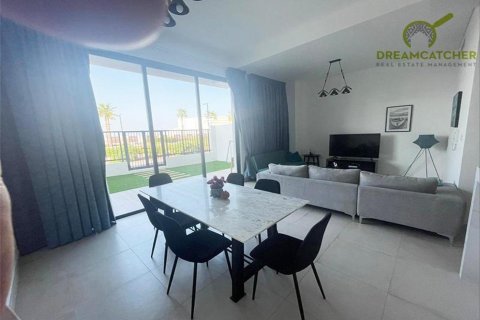 2 bedrooms Villa in Mina Al Arab, UAE No. 28004 4