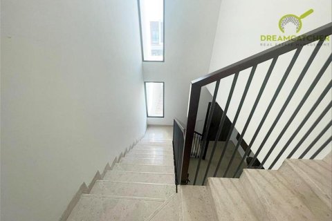 2 bedrooms Villa in Mina Al Arab, UAE No. 28004 10