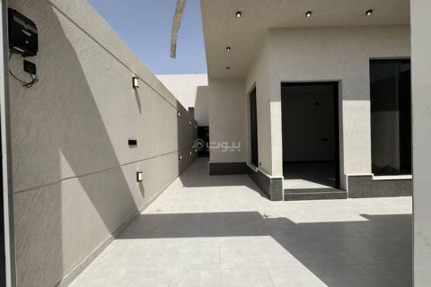 4 bedrooms Apartment in Riyadh, Saudi Arabia No. 61537 6