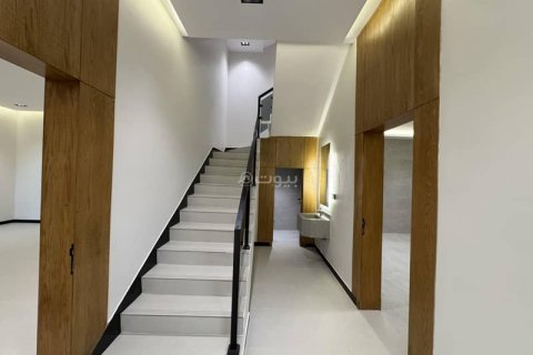 4 bedrooms Apartment in Riyadh, Saudi Arabia No. 61537 10