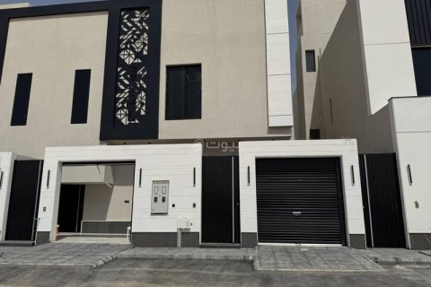 4 bedrooms Apartment in Riyadh, Saudi Arabia No. 61537