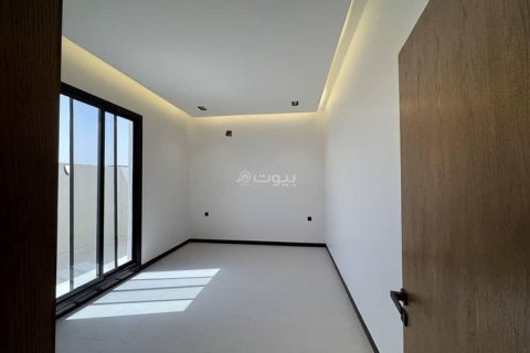 3 bedrooms Apartment in Riyadh, Saudi Arabia No. 61536 16