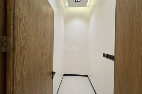 3 bedrooms Apartment in Riyadh, Saudi Arabia No. 61536 8
