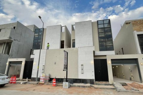 5 bedrooms Villa in Riyadh, Saudi Arabia No. 60353