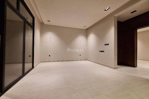 Villa de 5 chambres à Riyadh, Saudi Arabia No. 60350 15