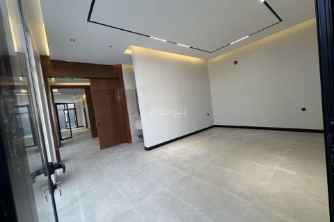 Вилла с 4 спальнями в Эр-Рияд, Саудовская Аравия №60354 4