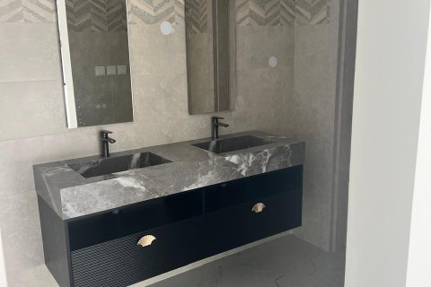 5 bedrooms Villa in Al Ansab, Oman No. 54753 12