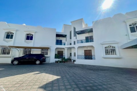 3 bedrooms Townhouse in Muscat, Oman No. 54756