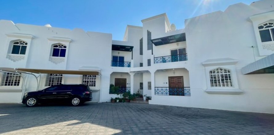 Townhouse de 3 chambres à Muscat, Oman No. 54756