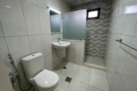 Apartment de 2 dormitorios en Muscat, Oman No. 54755 8
