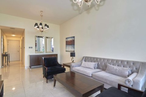 Apartment de 3 dormitorios en POLO RESIDENCE APARTMENTS Meydan, UAE No. 95462