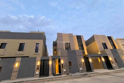 Квартира с 3 спальнями в Эр-Рияд, Саудовская Аравия №99644