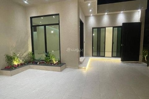 Villa de 6 chambres à Riyadh, Saudi Arabia No. 99648 5