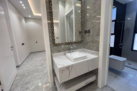 Villa de 5 chambres à Riyadh, Saudi Arabia No. 99631 8