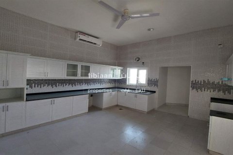5 bedrooms Twin Villa in As Sib, Oman No. 53745 9