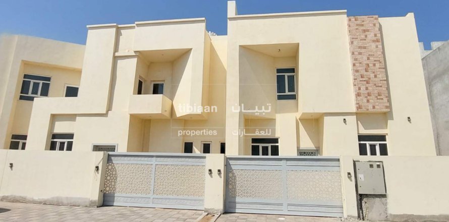 5 bedrooms Twin Villa in As Sib, Oman No. 53745