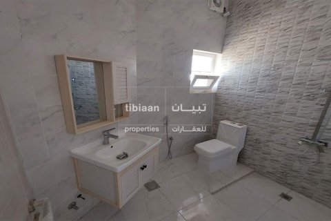 5 bedrooms Twin Villa in As Sib, Oman No. 53745 13