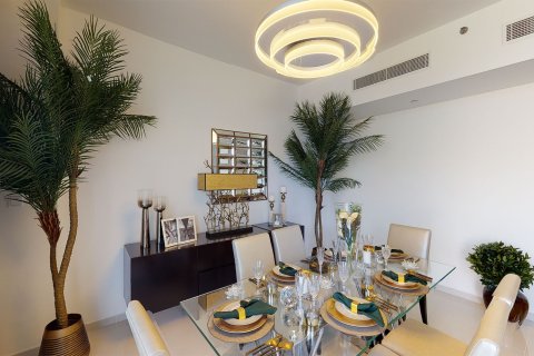 Apartment de 3 dormitorios en GOLF TOWN Dubai, UAE No. 95255