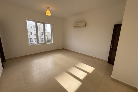Apartment de 3 dormitorios en Muscat, Oman No. 69077 4