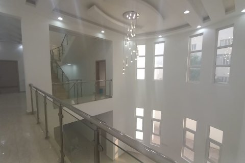 4 bedrooms Villa in Al Ansab, Oman No. 69078 3