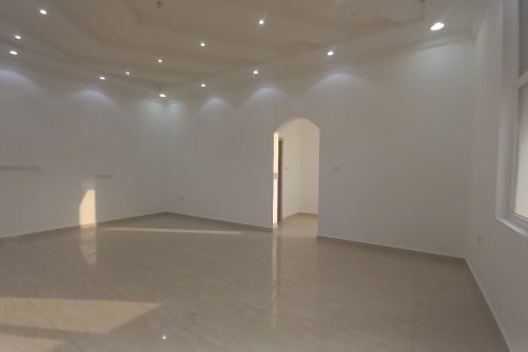 4 bedrooms Villa in Al Ansab, Oman No. 69078 4