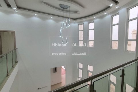 5 bedrooms Villa in Al Ansab, Oman No. 53993 7