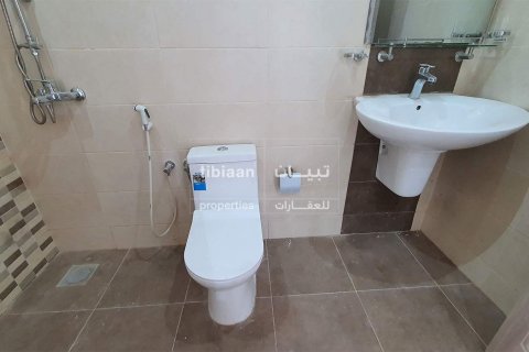 5 bedrooms Villa in Al Ansab, Oman No. 53993 11