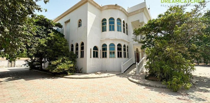 10 bedrooms Villa in Al Dhait, UAE No. 20161