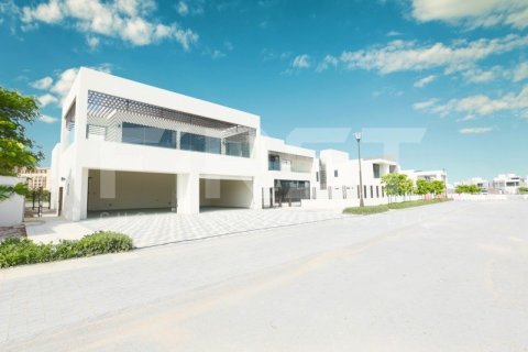 5 bedrooms Villa on the Saadiyat Island, UAE No. 12783 16