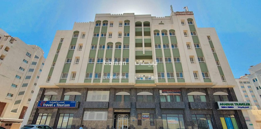 2 bedrooms Apartment in Al Khuwair, Oman No. 53938