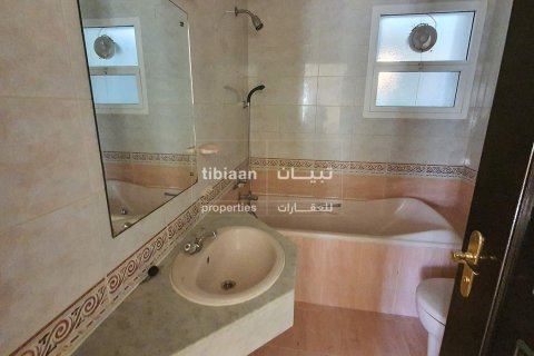 2 bedrooms Apartment in Al Khuwair, Oman No. 53938 7