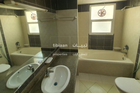 Квартира с 3 спальнями в Al Khuwair, Оман №53940 7