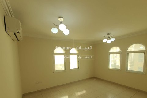 Квартира с 3 спальнями в Al Khuwair, Оман №53940 5