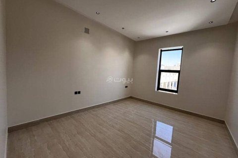 Villa de 5 dormitorios en Riyadh, Saudi Arabia No. 67419 5