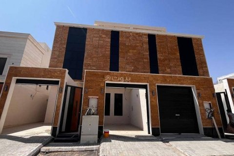 Villa de 5 dormitorios en Riyadh, Saudi Arabia No. 67419 18