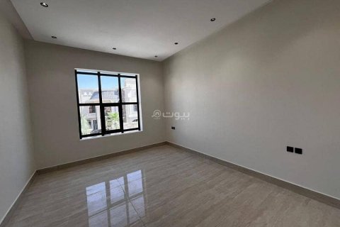 Villa de 5 dormitorios en Riyadh, Saudi Arabia No. 67419 6