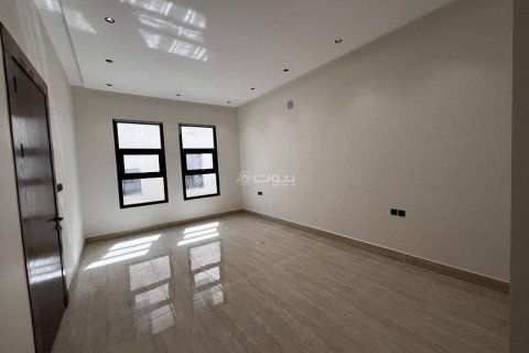 Villa de 5 dormitorios en Riyadh, Saudi Arabia No. 67419 3