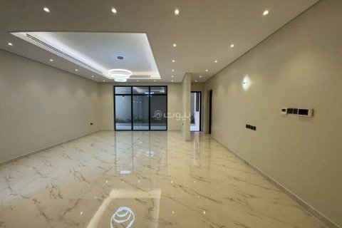 Villa de 6 dormitorios en Riyadh, Saudi Arabia No. 59907 13