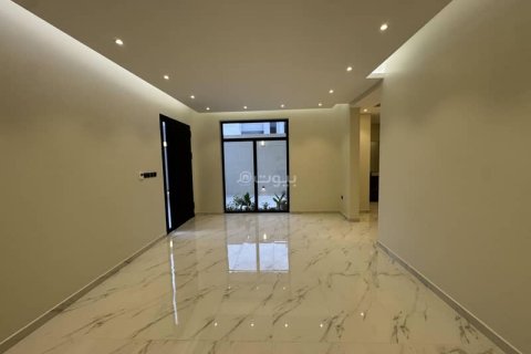 Villa de 6 dormitorios en Riyadh, Saudi Arabia No. 59902 9