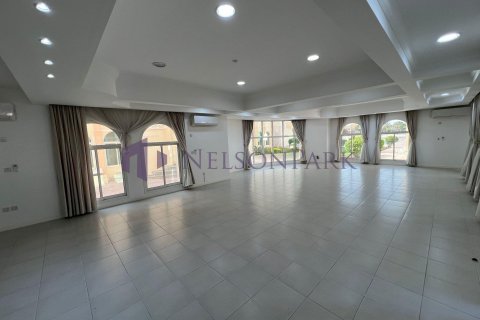 Villa de 4 dormitorios en Doha, Qatar No. 58533 4