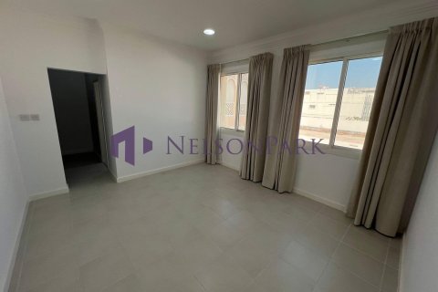 Villa de 4 dormitorios en Doha, Qatar No. 58532 5