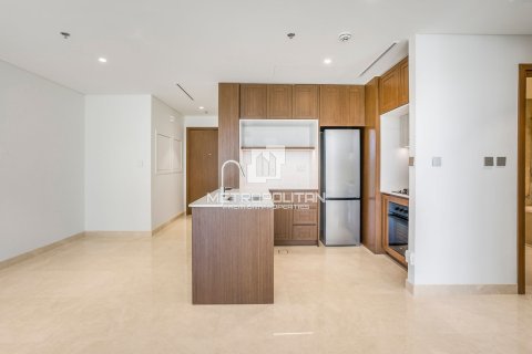 1 bedroom Apartment in EMAAR Beachfront, UAE No. 62264 4