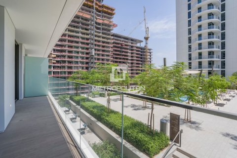 1 bedroom Apartment in EMAAR Beachfront, UAE No. 62264 14
